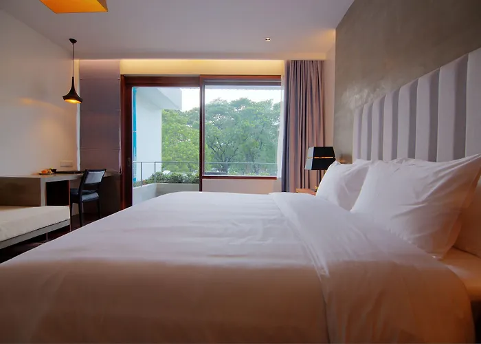 Apsara Hotel 4*